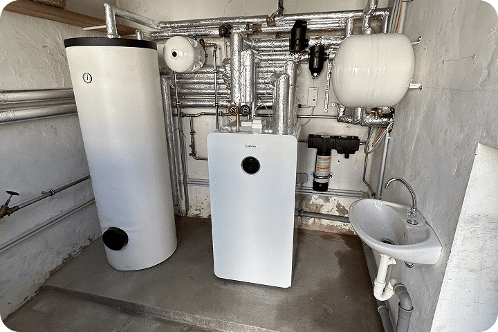 BAVIE plant, koordiniert und installiert deine neue Wärmepumpe zum Fixpreis, damit du deine Heizkosten langfristig reduzierst. Rund um Frankfurt am Main.